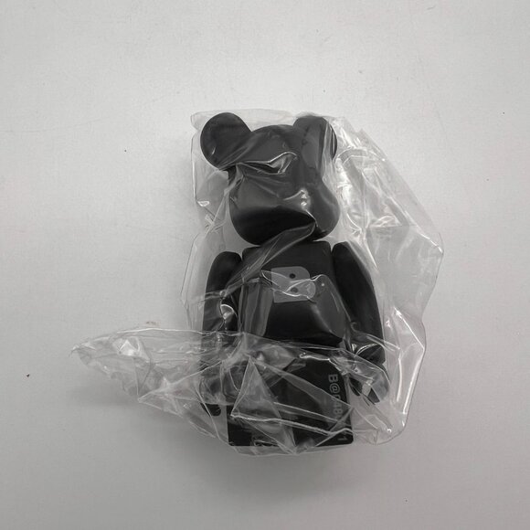 Bearbrick Series 48 Basic Letter B (BIG) Artist Medicom Be@rbrick 100% Figure - Picture 3 of 7